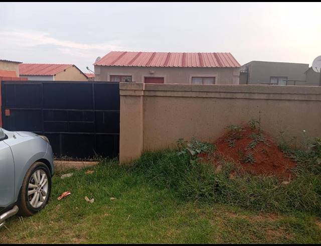 2 BEDROOM HOUSE FOR SALE IN PALM RIDGE